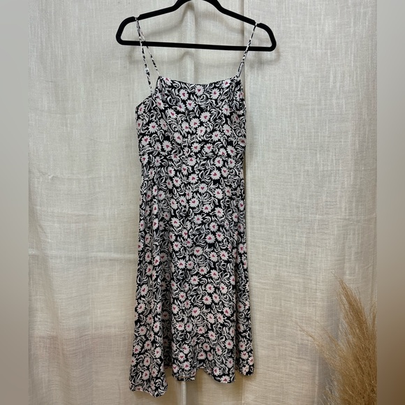 Tender Loving Care by HVN Atlanta Button Front Strappy Dress in Size 4 - Picture 5 of 7